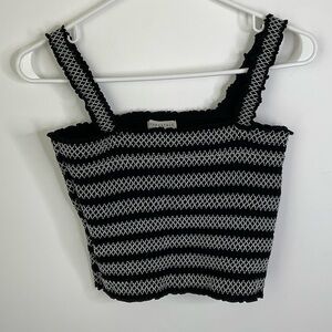 Aeropostale Black and White Knit Crop Top size medium